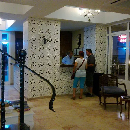 Pearl Of Hotell 3*