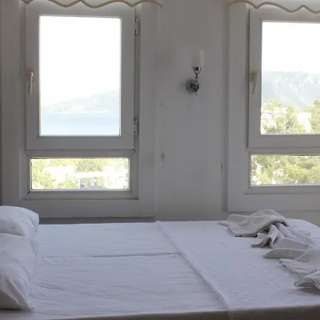 Hotel Pearl Of