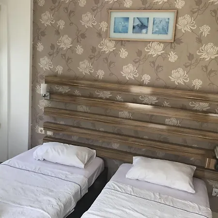 Hotel Pearl Of