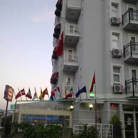 Hotell Pearl Of 3*
